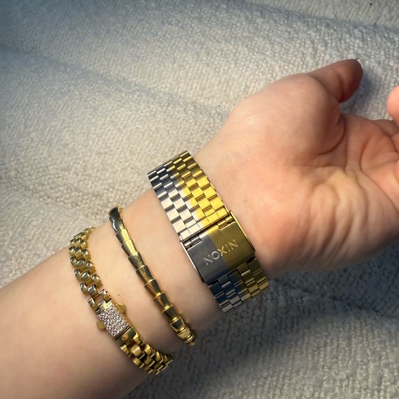 Nixon Two-Tone Gold and Silver Men's Watch - Picture 2 of 4